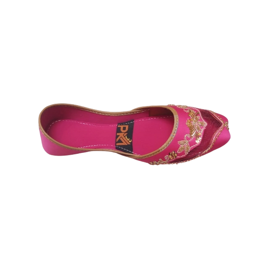 Gulnaar | Fuchsia Flame Khussa