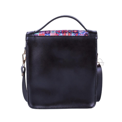 Zeynaa Spectrum Crossbody Bag